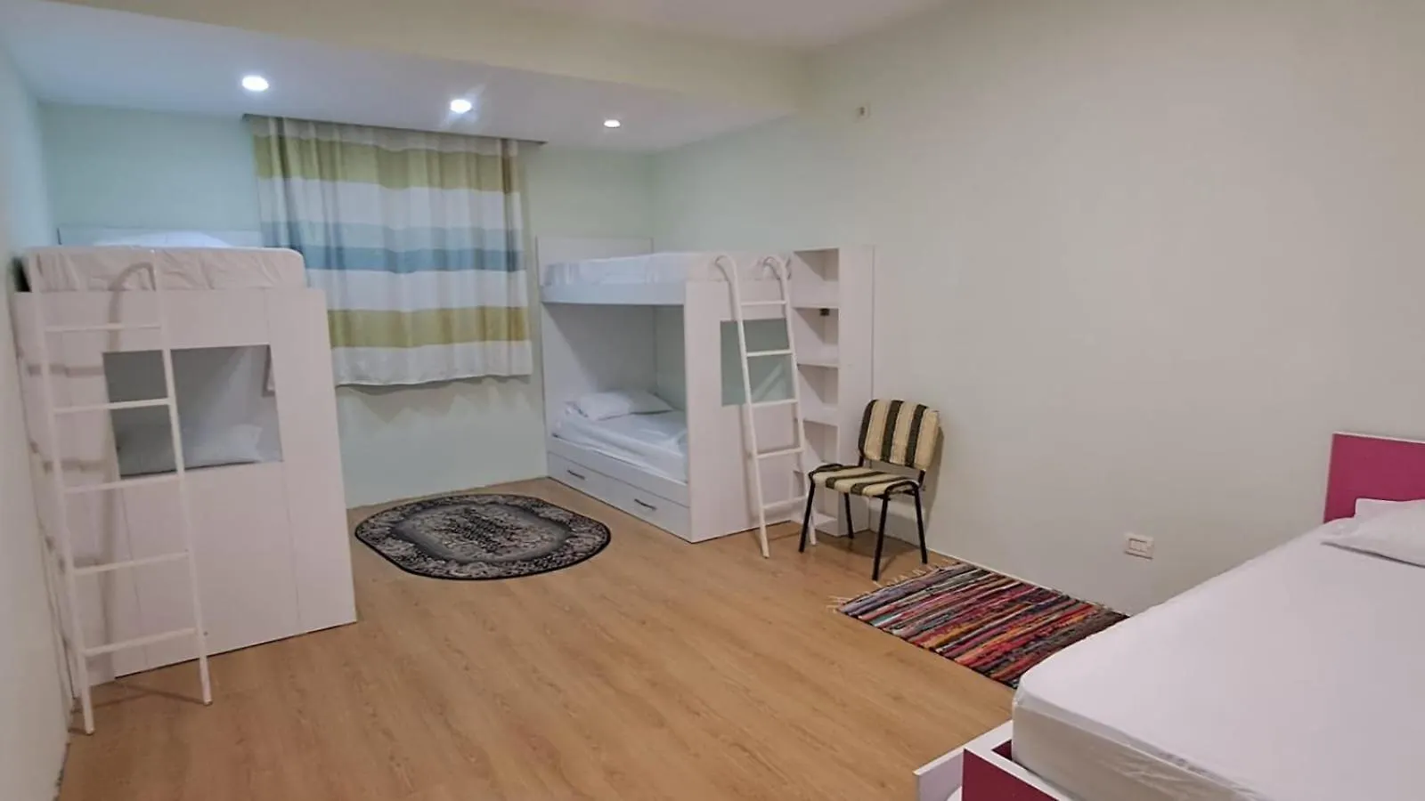 Spacious Urban Nest Tirana 0*,  Albânia